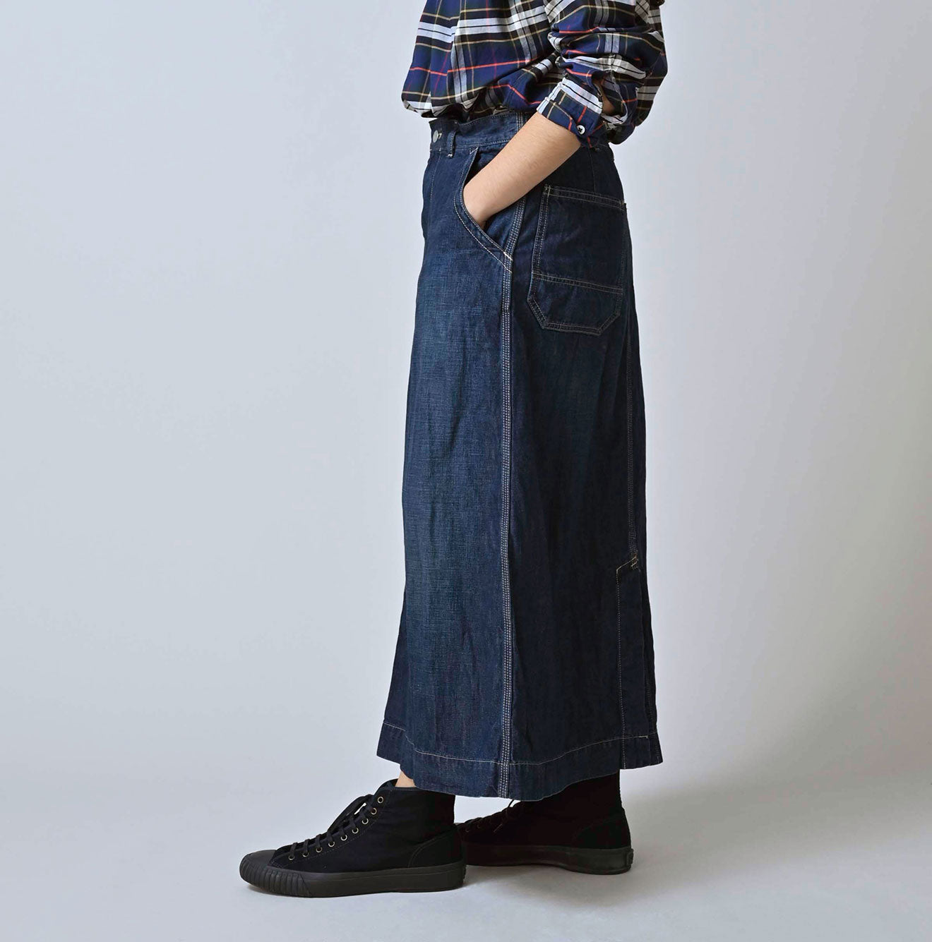 Work Indigo Painter Skirt Zyu Female Model
