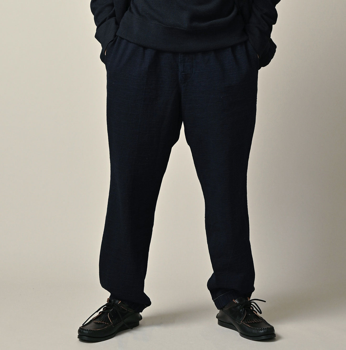 Indigo Dekoboko Tenjiku 908 Pants Male Model