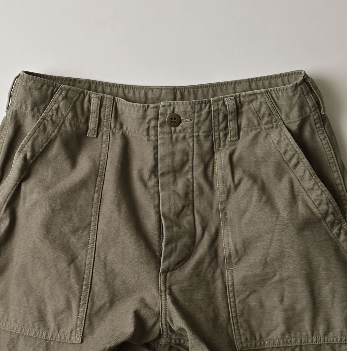 Back Satin 908 Baker Pants Detail