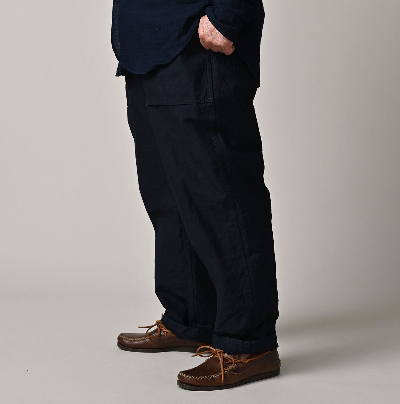 Indigo Back Satin 908 Baker Pants Male Model