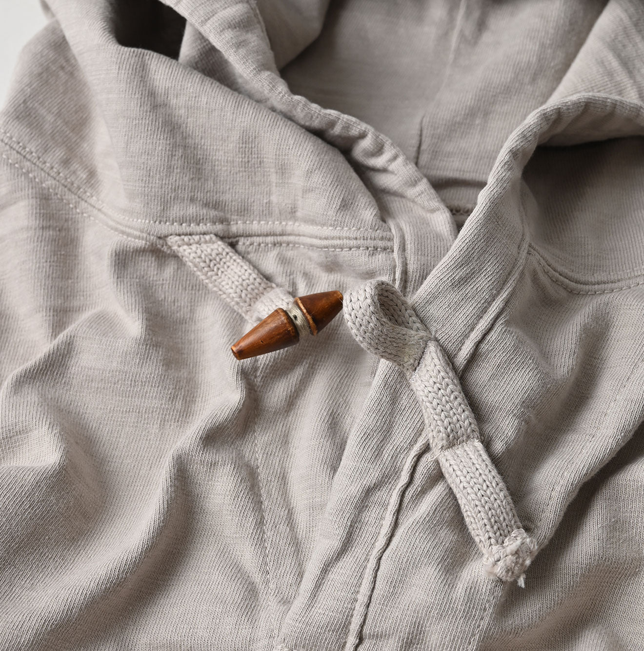 Dekoboko Tenjiku 908 Hoodie Detail