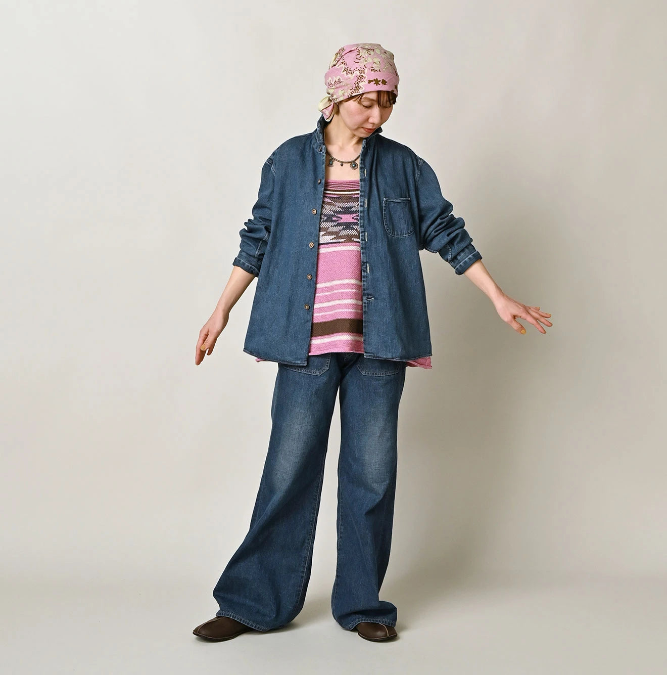 45 Petit Denim 908 Marchal Shirt Female Model