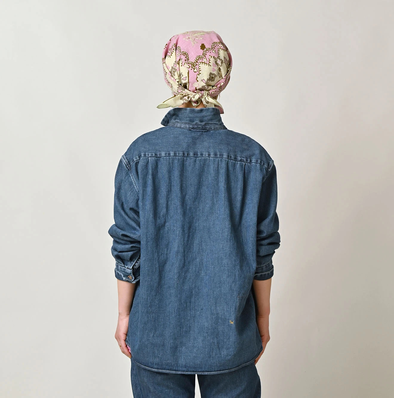 45 Petit Denim 908 Marchal Shirt Female Model