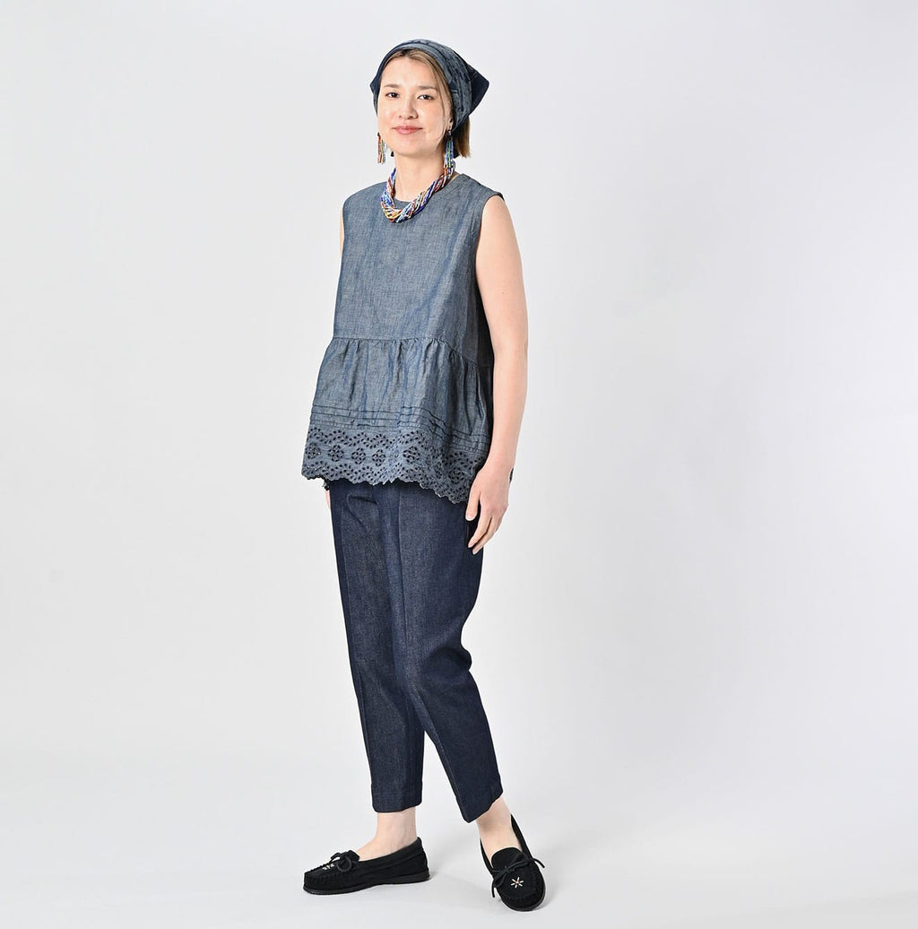 Rye Mugi Streched Denim Sabrina Slacks Female Model