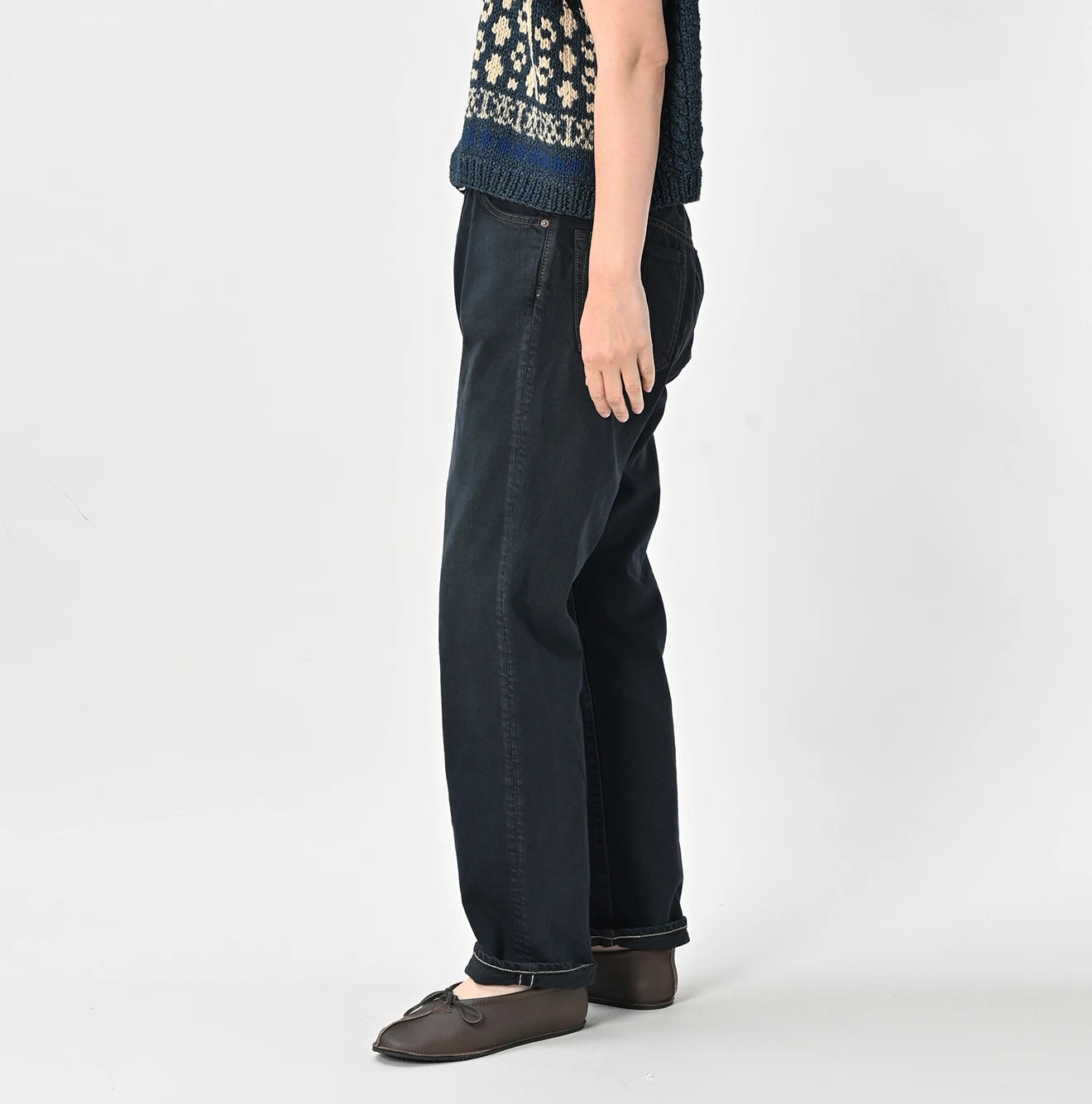 Futatabi Rye Mugi Black Denim Crosby 5 Syou Female Model