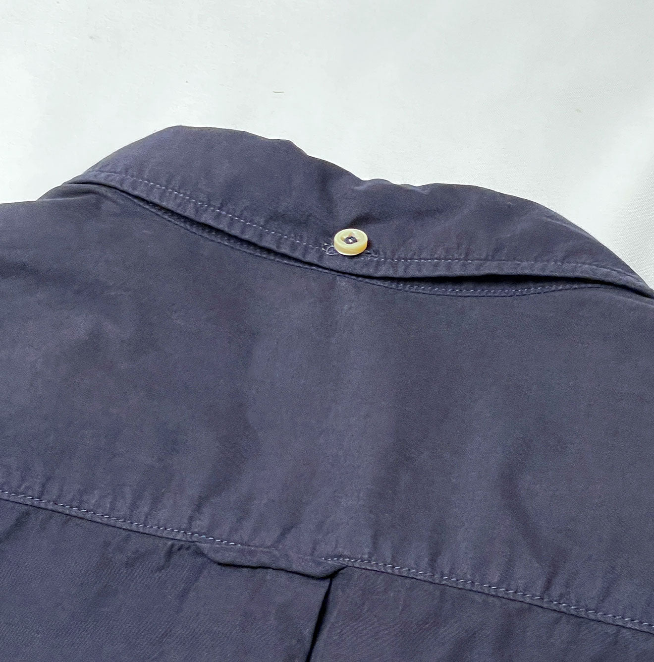 Compact Damp 908 Ocean Shirt Detail