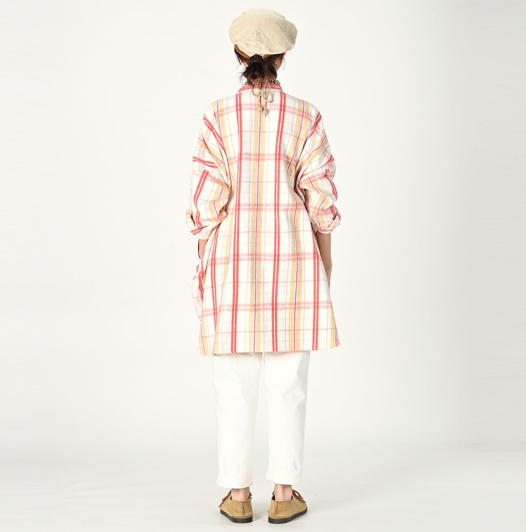 ONEONE Iroiro Indian Flannel Frill Tunic Female Model