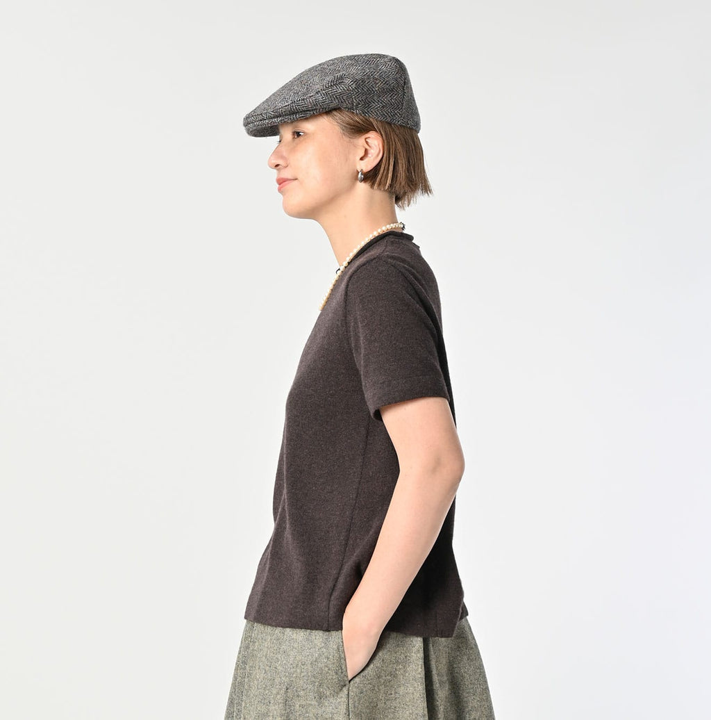 Cashmere T-shirt Female Model
