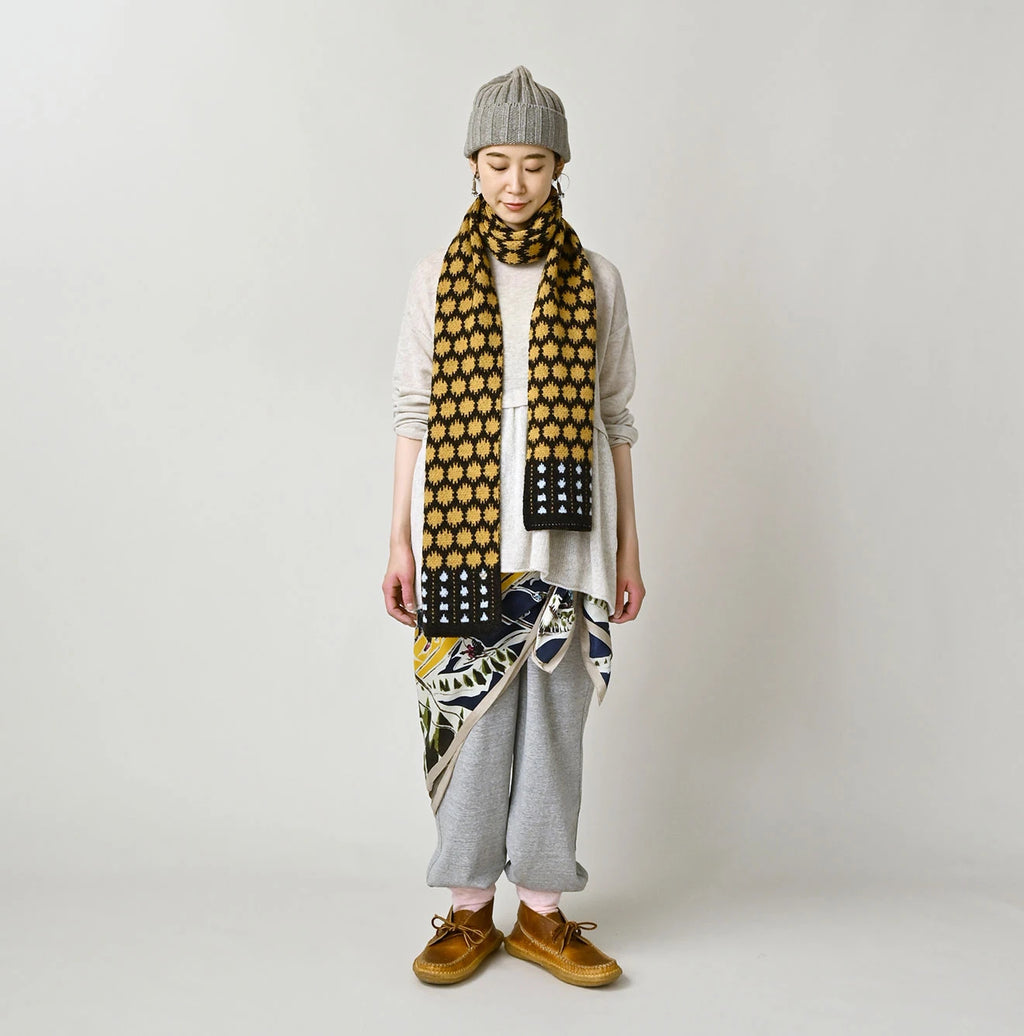 Shetland SAIJIKI Chestnuts Komon Muffler
