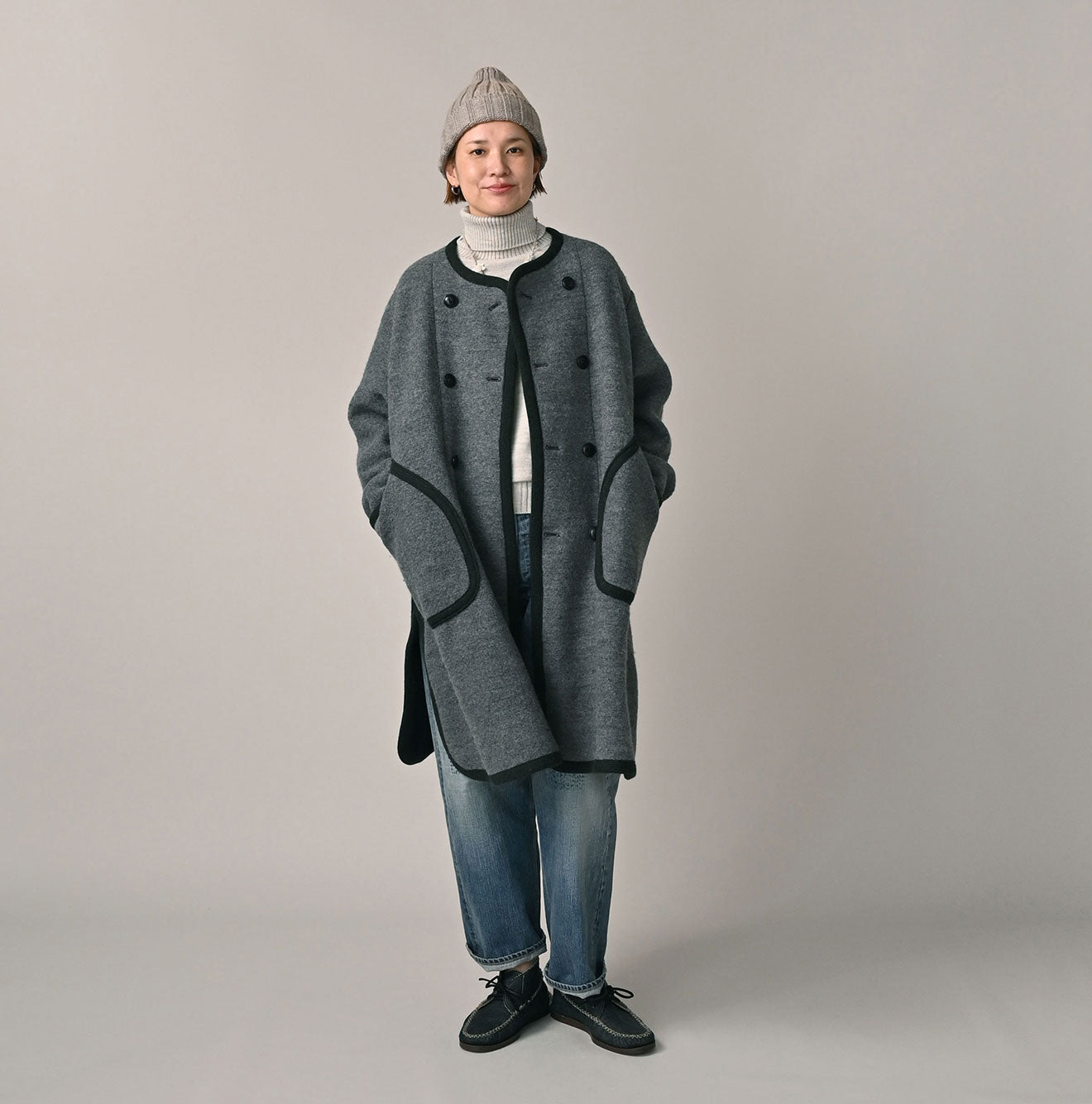 Crazy Boiled Wool Knit Tyrolean Coat Female Model