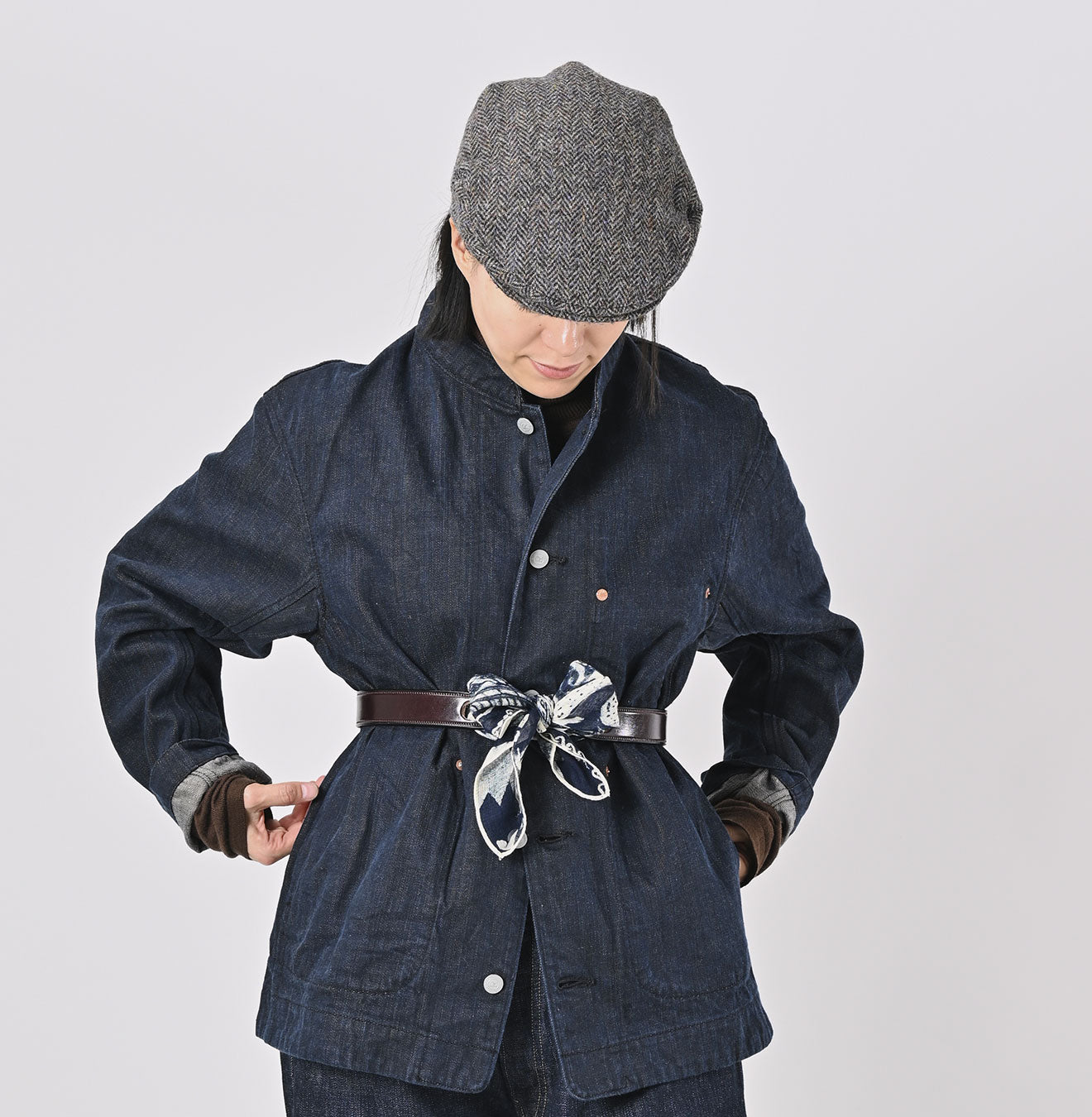 Scarf Belt Female Model