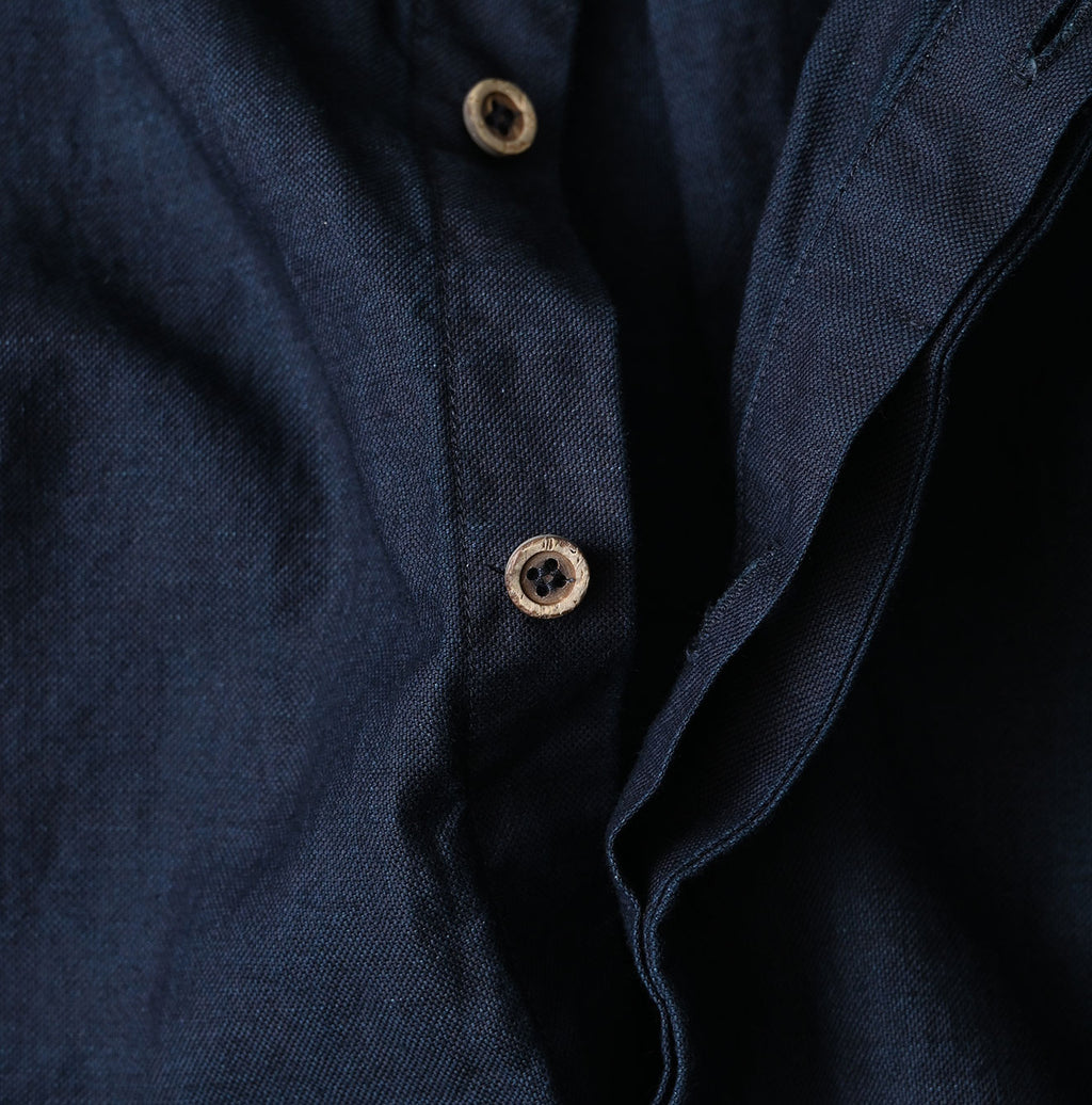 Indigo Supima OX Petit Collar Long Sleeve Coupé Shirt Detail