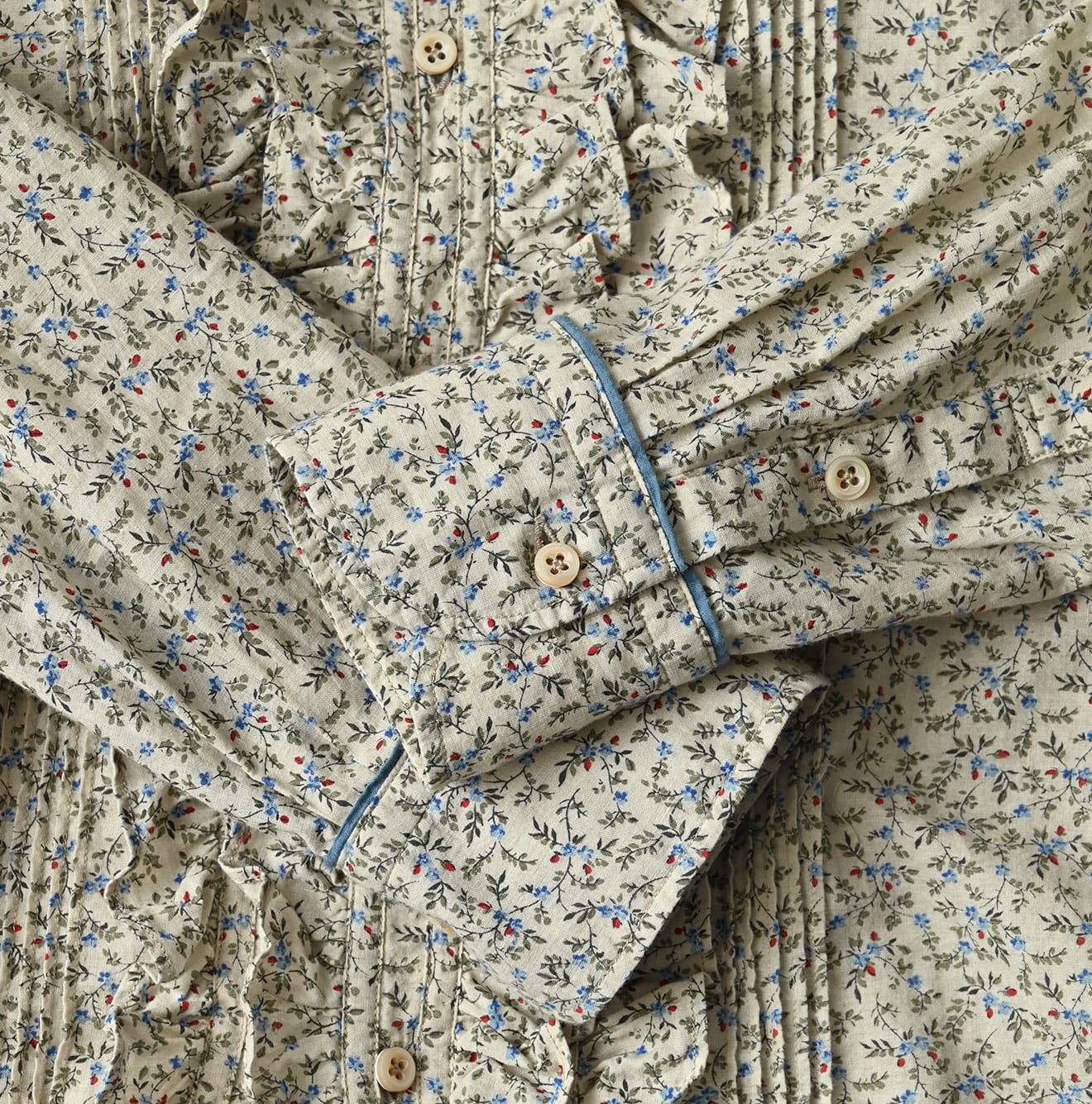 Ivy Flower Print Frill Blouse Detail
