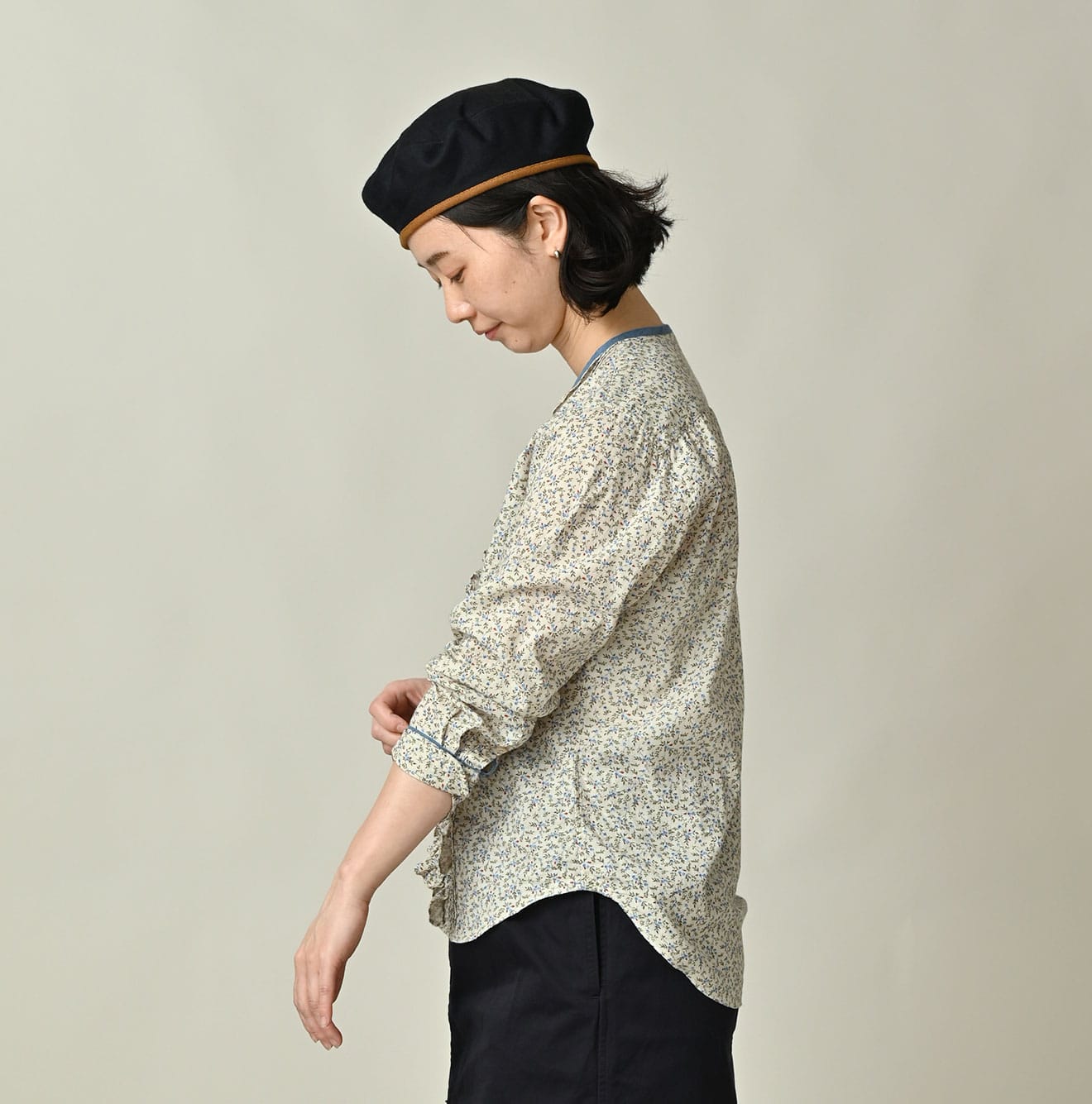 Ivy Flower Print Frill Blouse Female Model