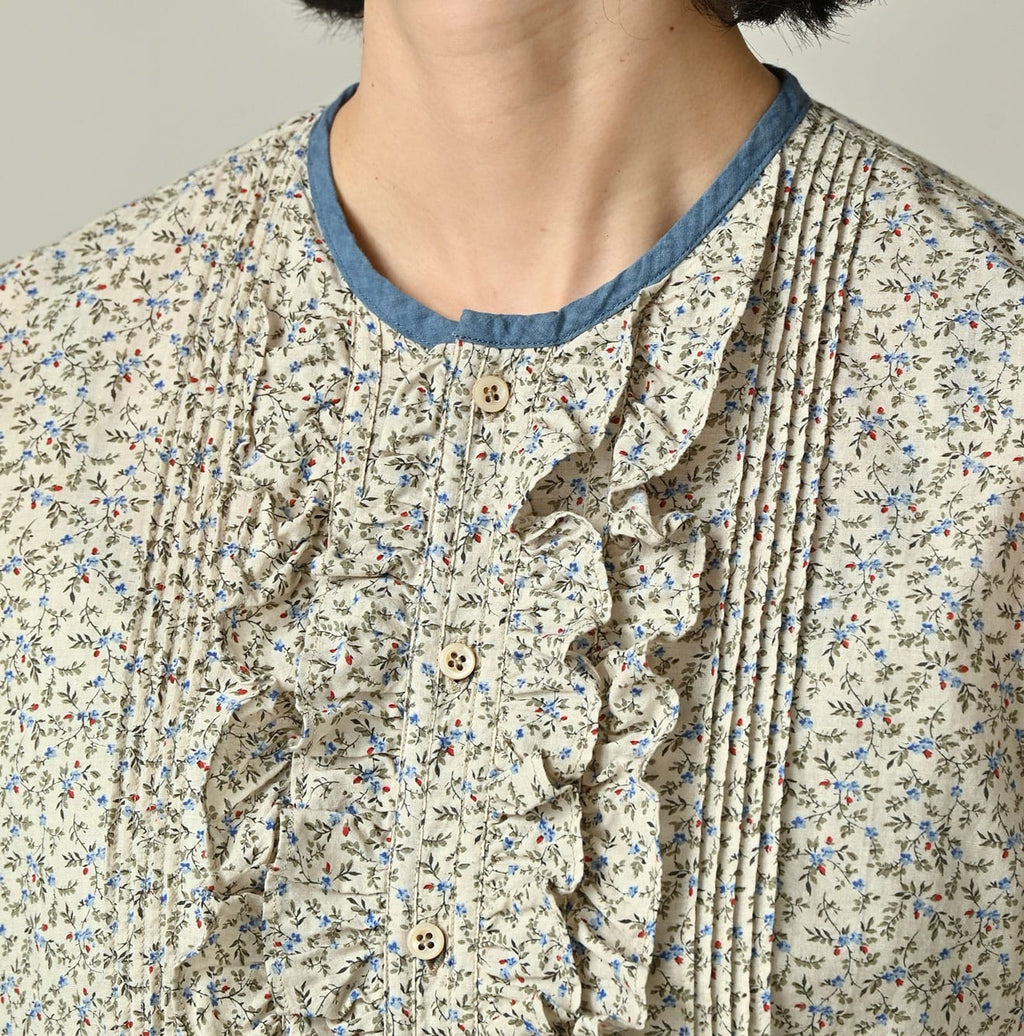 Ivy Flower Print Frill Blouse Detail