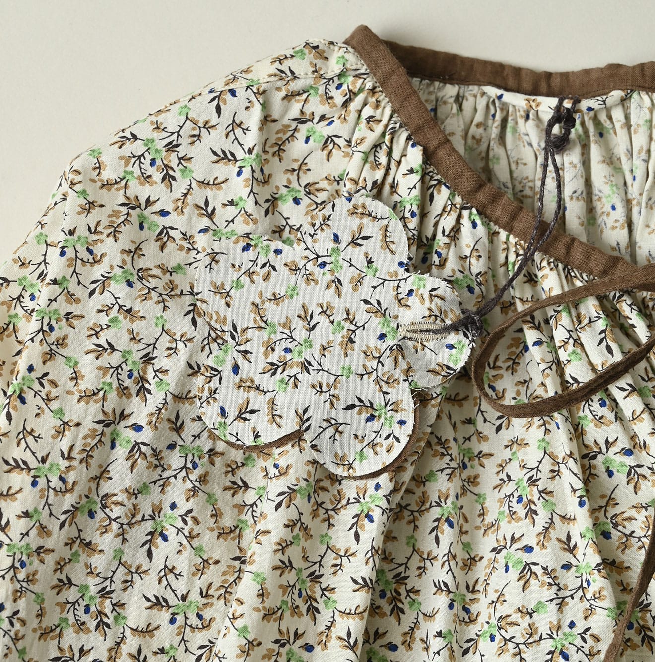 Ivy Flower Print Chou Chou Smock Blouse Detail