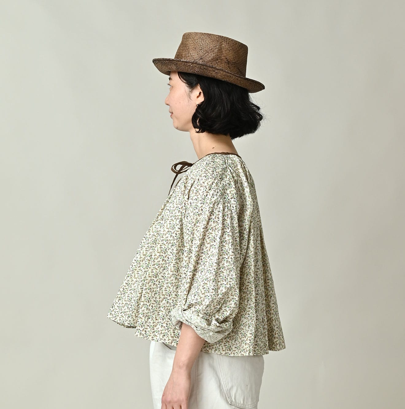 Ivy Flower Print Chou Chou Smock Blouse Female Model