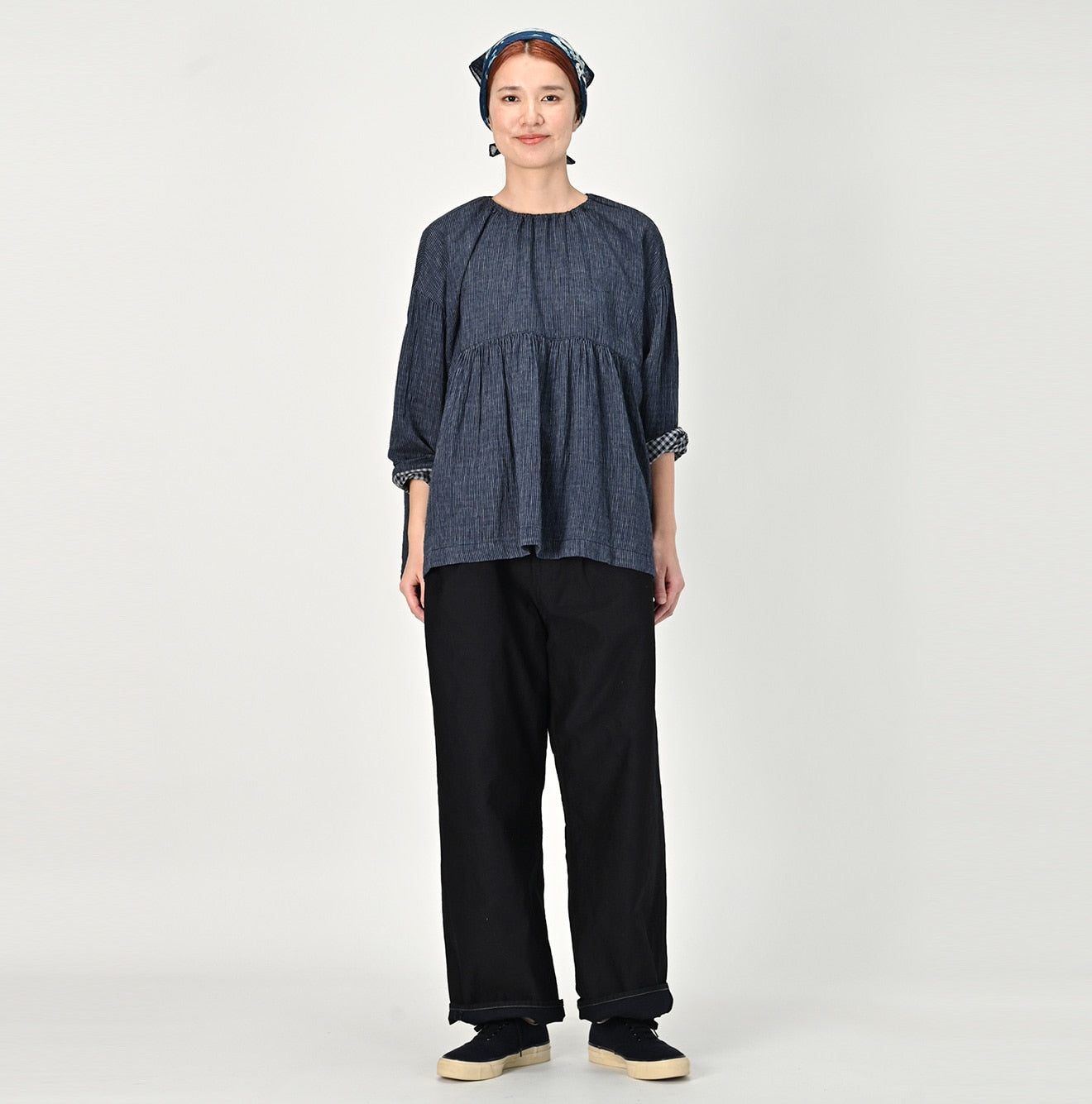 Indigo Fuwafuwa Double Woven Tiered Blouse Female Model