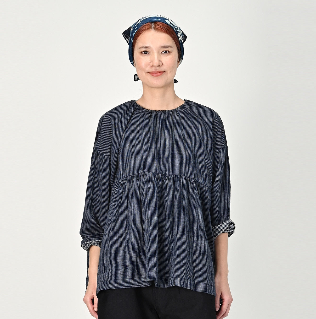 Indigo Fuwafuwa Double Woven Tiered Blouse Female Model