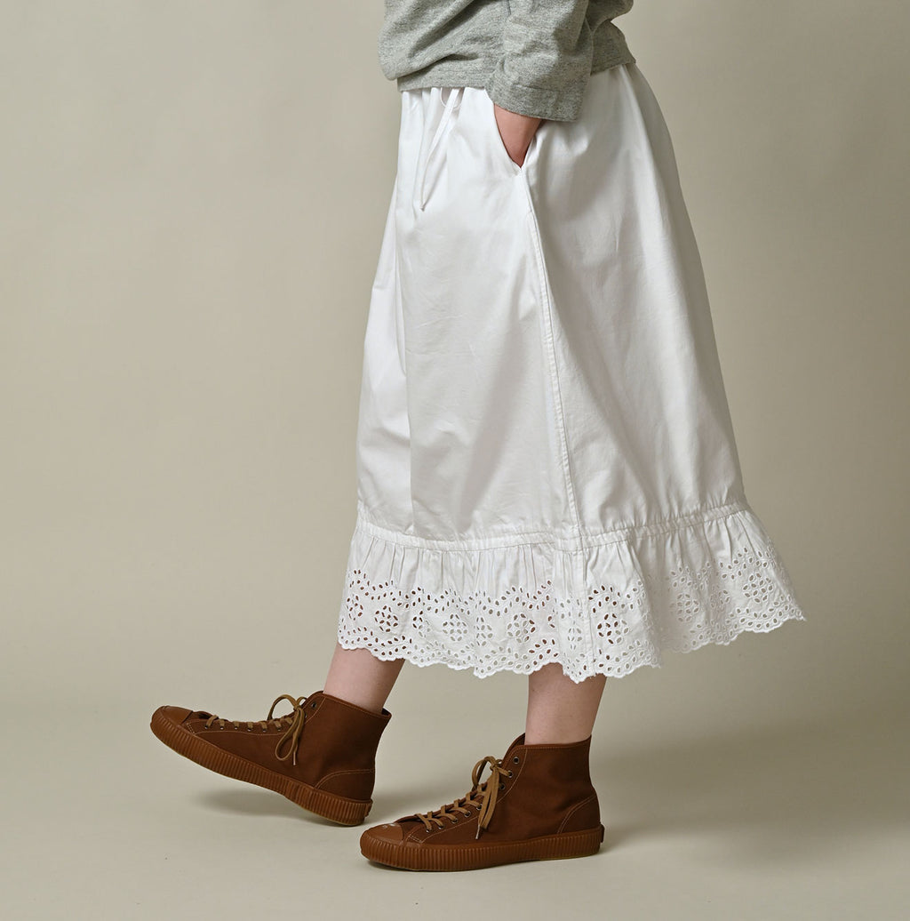 Supima OX Petit Skirt Female Model