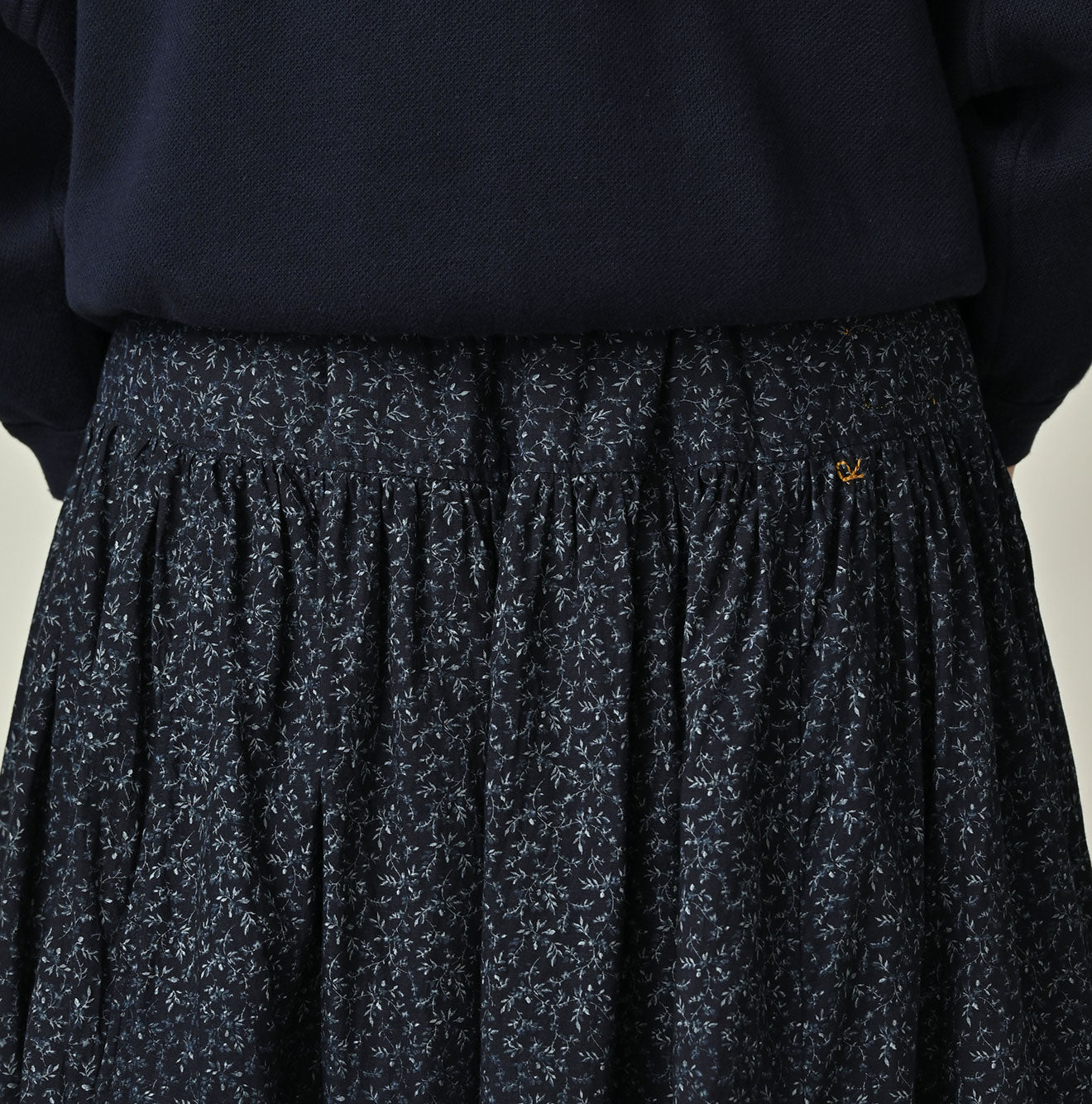 Indigo Ivy Flower Print Easy Gather Skirt Detail