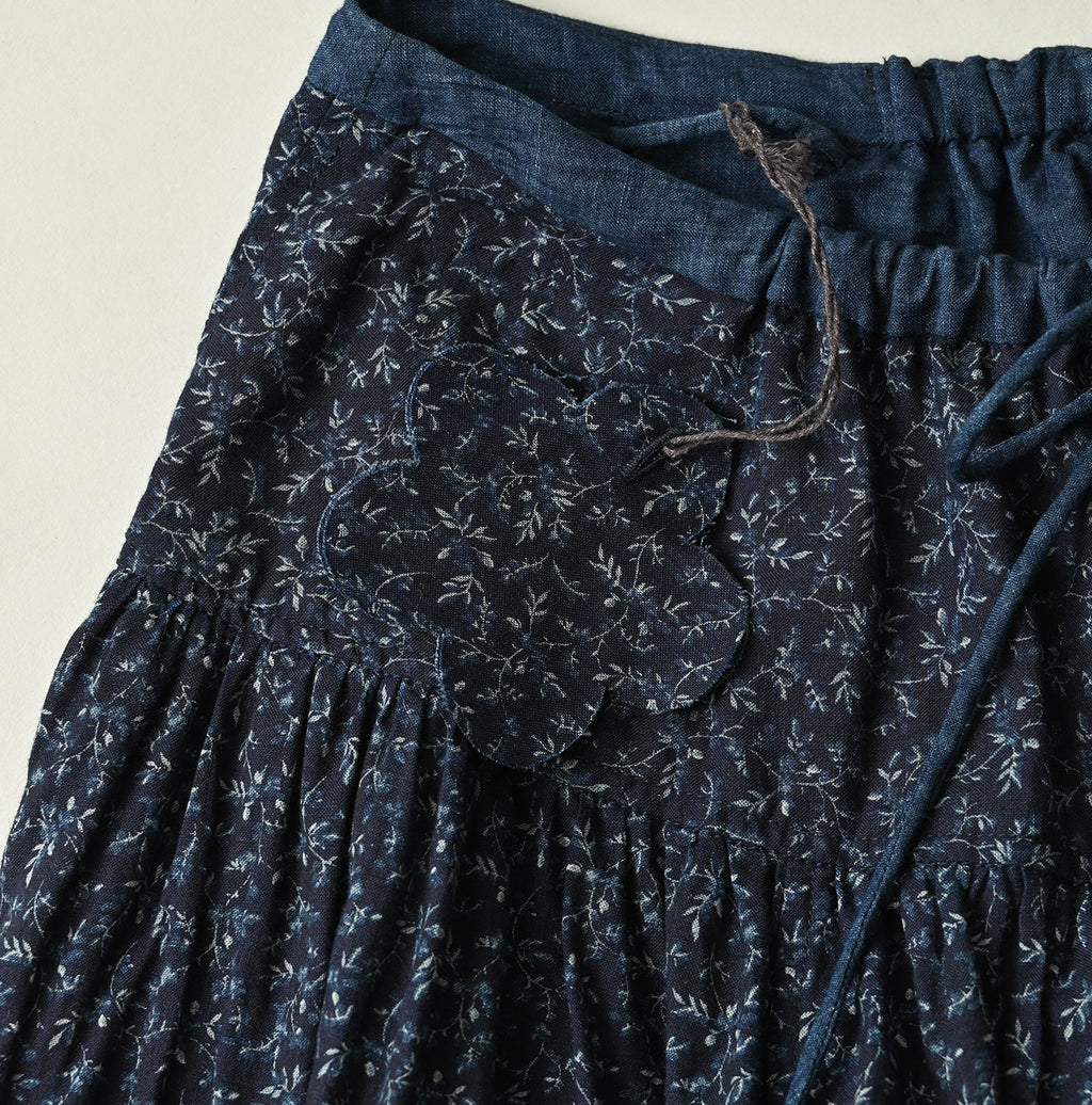 Indigo Ivy Flower Print Easy Gather Skirt Detail