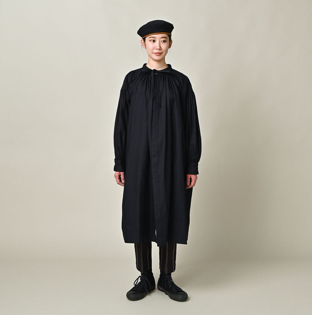 Indigo Supima OX Coupé Smock Female Model