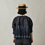 Indigo Discharge Print Aoi Sarasa Print Satin x Pleats Blouse Female Model