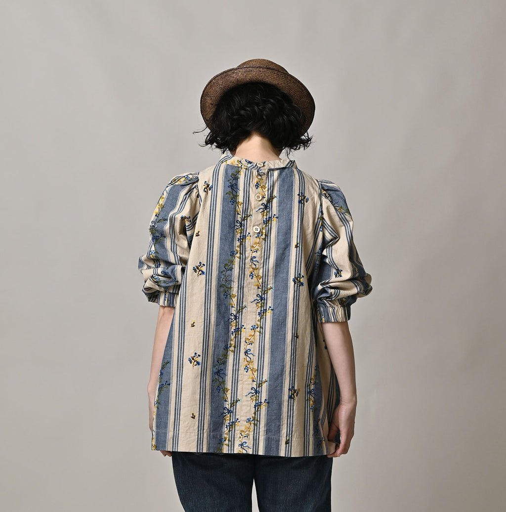 Indian Khadi OX SAIJIKI Poyon Puff Blouse Female Model
