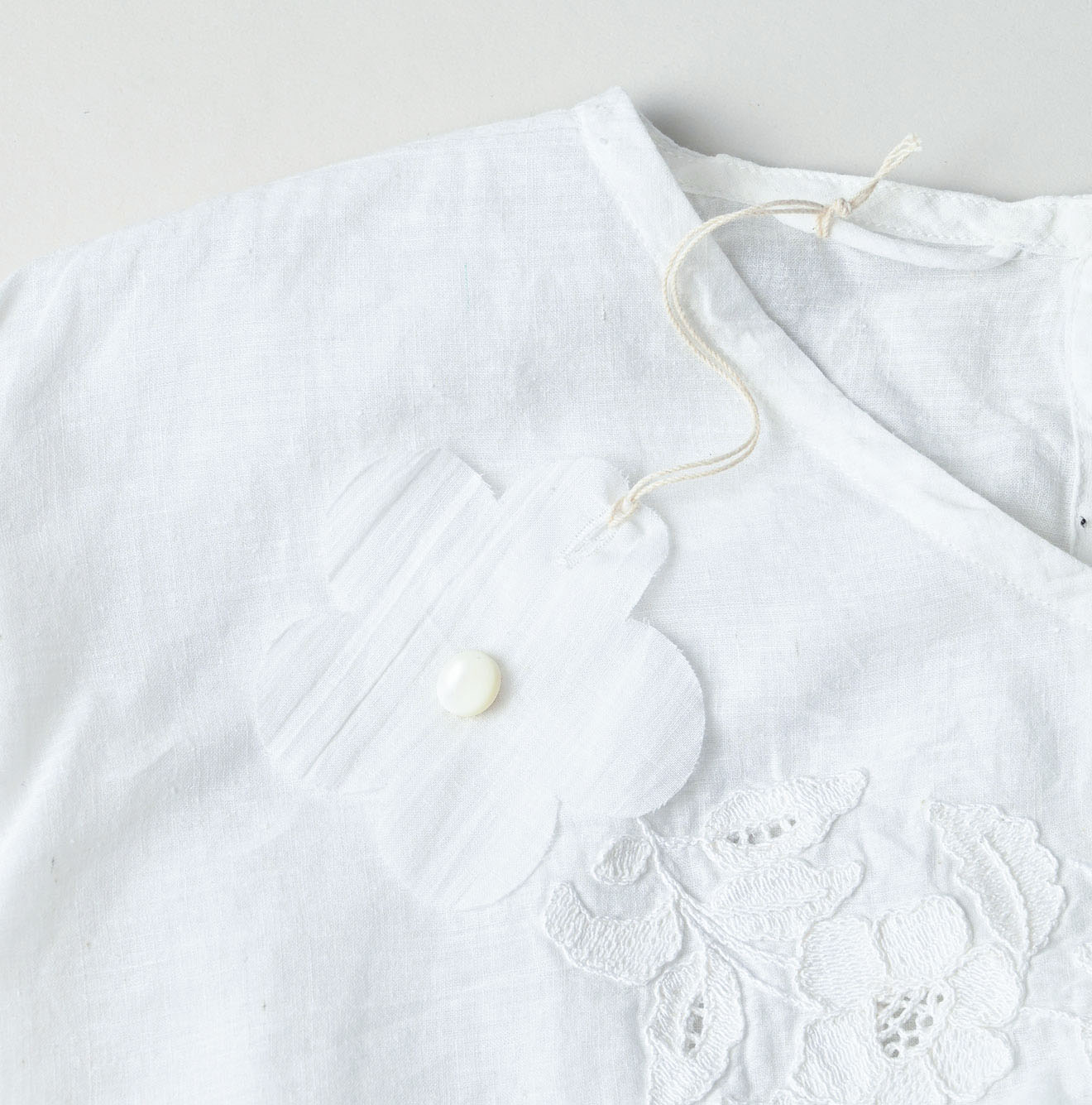 Indian Khadi Peplum Cutwork Embroidered M Shirt Detail
