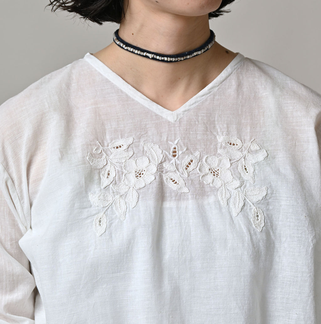 Indian Khadi Peplum Cutwork Embroidered M Shirt Detail