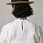 Indian Khadi Cutwork de T-shirt Detail