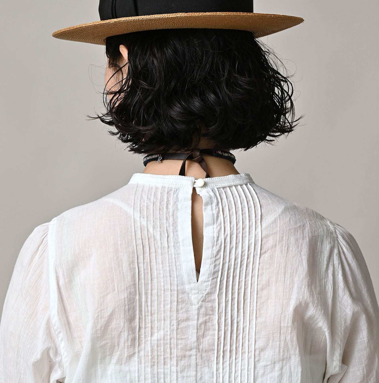 Indian Khadi Cutwork de T-shirt Detail
