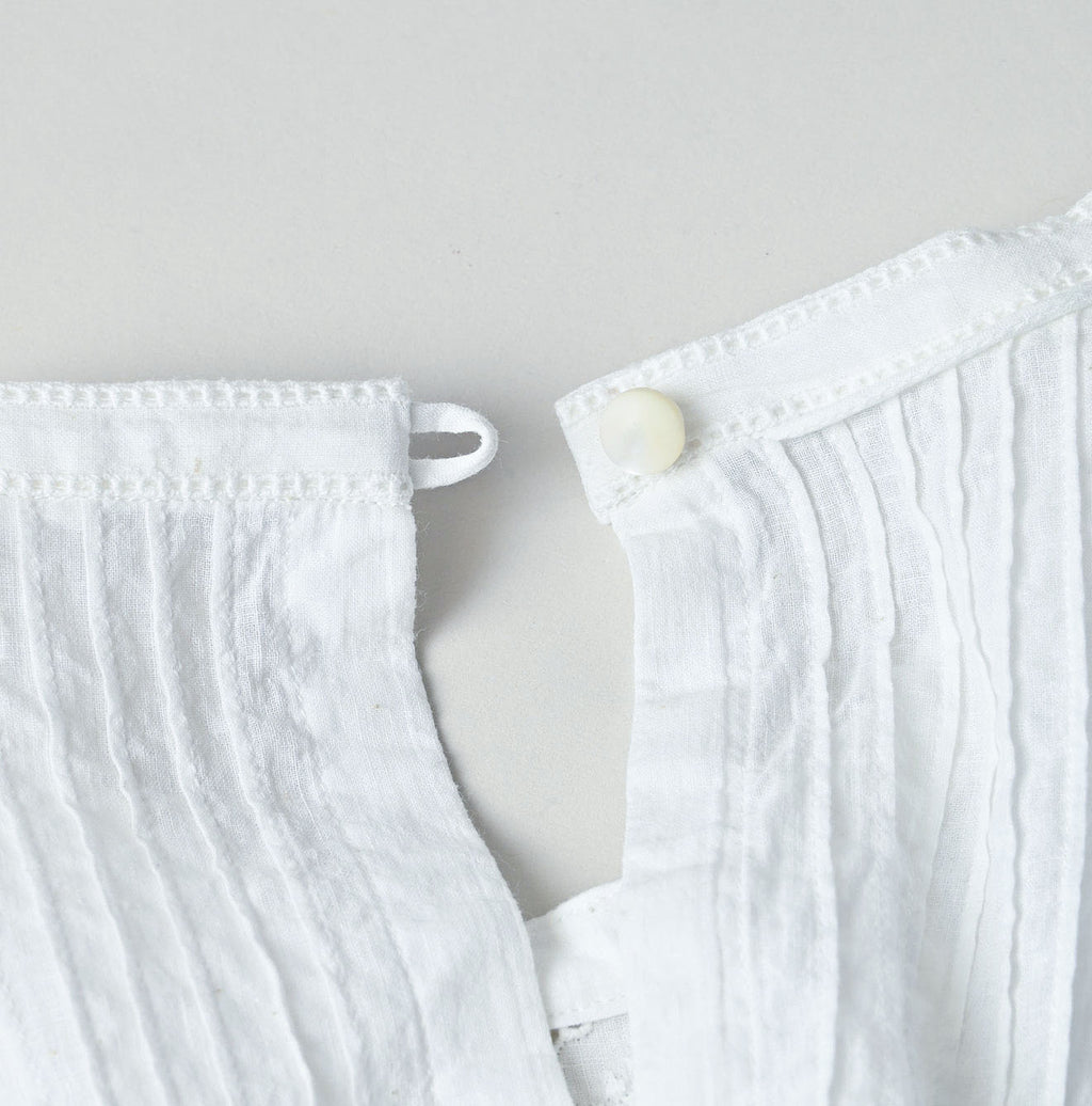 Indian Khadi Cutwork de T-shirt Detail