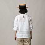 Indian Khadi Cutwork de T-shirt Female Model