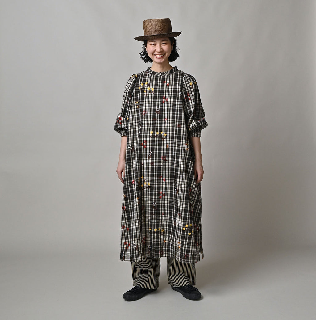 Indian Khadi OX SAIJIKI Poyon Puff Dress Female Model