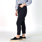 Double Cloth Stretch Uma Charlotte Female Model