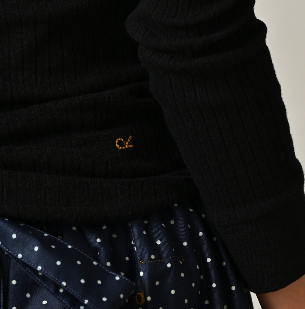 Totan Tereko Henley Detail