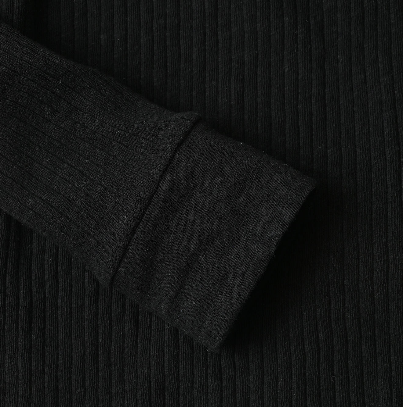 Totan Tereko Henley Detail