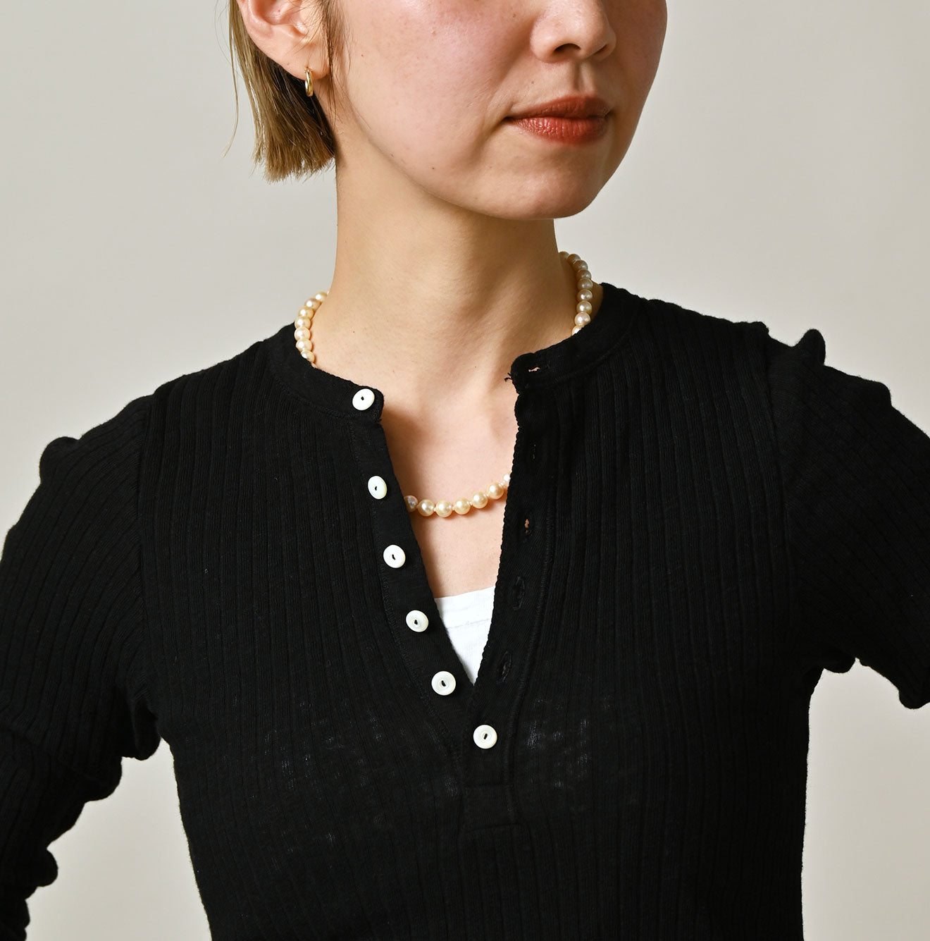 Totan Tereko Henley Detail