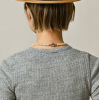 Top Totan Tereko Henley Detail