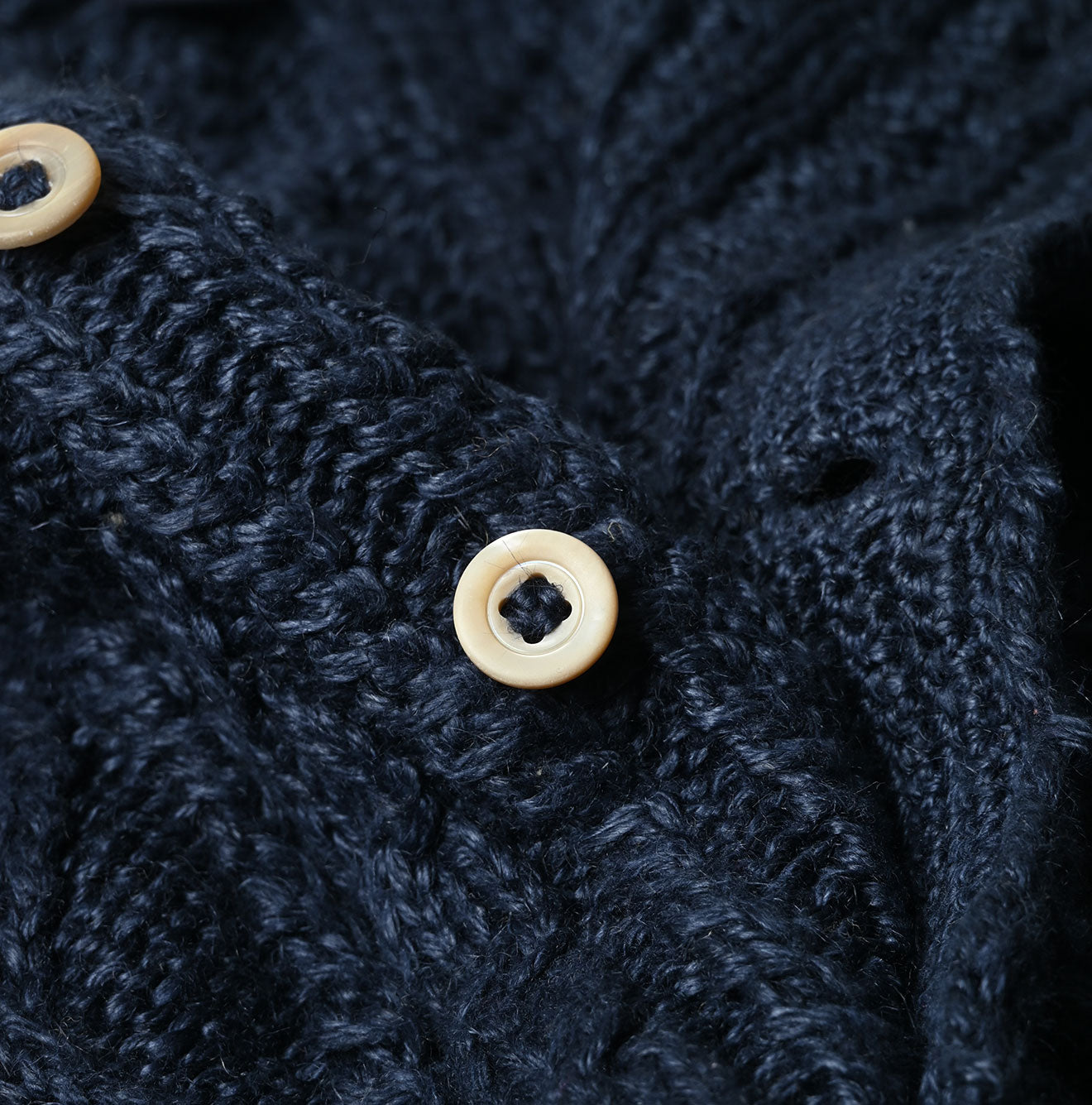 Zakkuri Linen Knitting Pattern Bolero Detail
