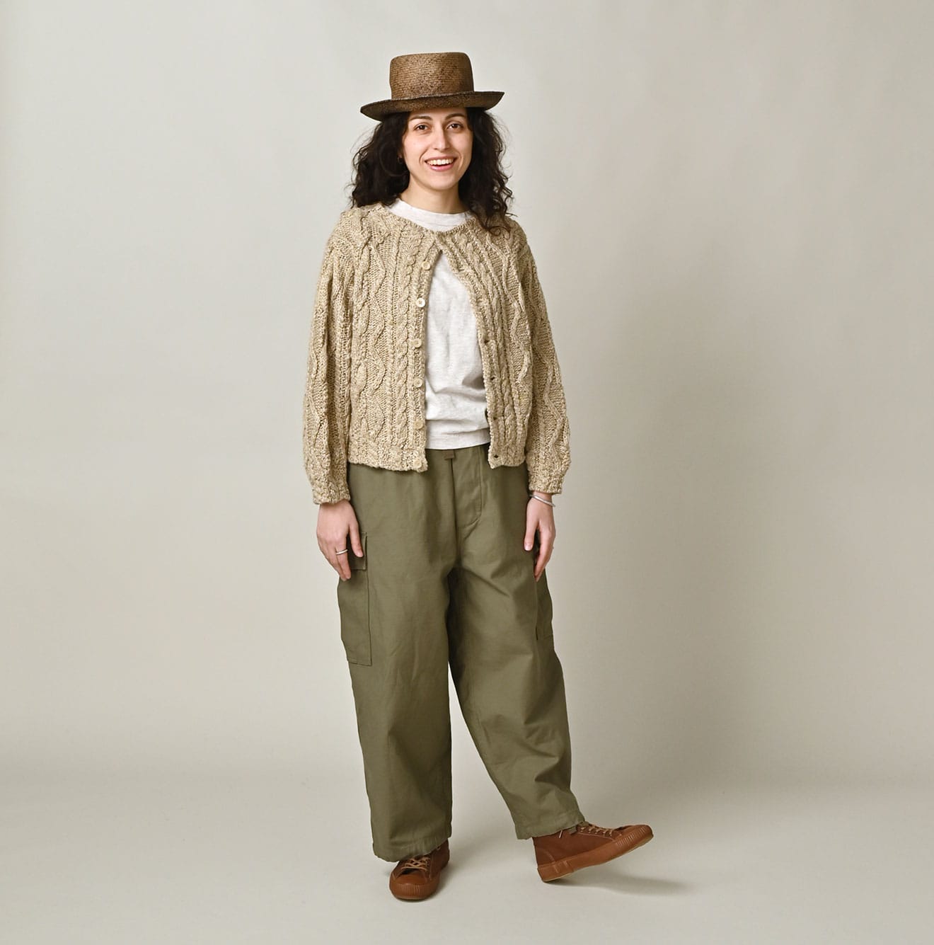 Zakkuri Linen Knitting Pattern Bolero Female Model