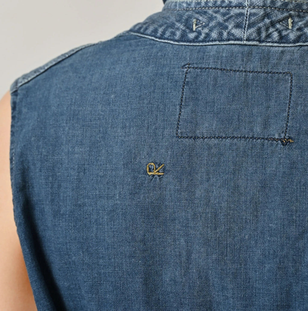 Mugihiko Frill Work Vest Zyu Detail