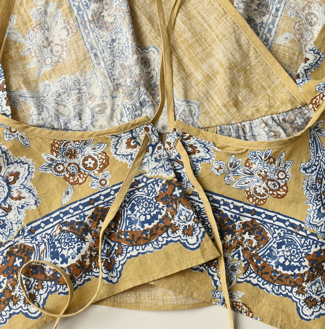 Bandana Paisley Print Tank Top Bra Detail