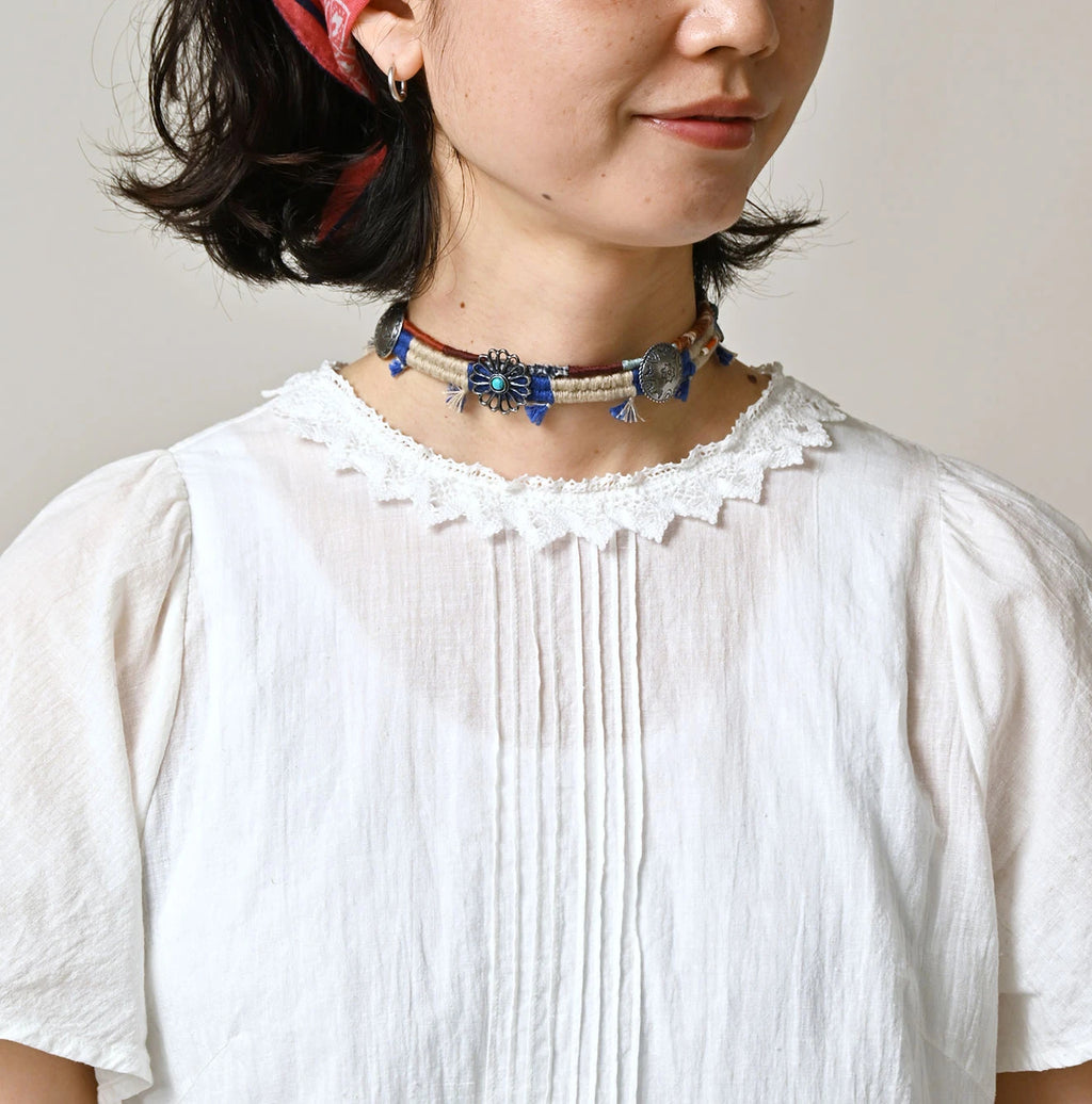 Indian Khadi Pin Tuck Lace Blouse Detail