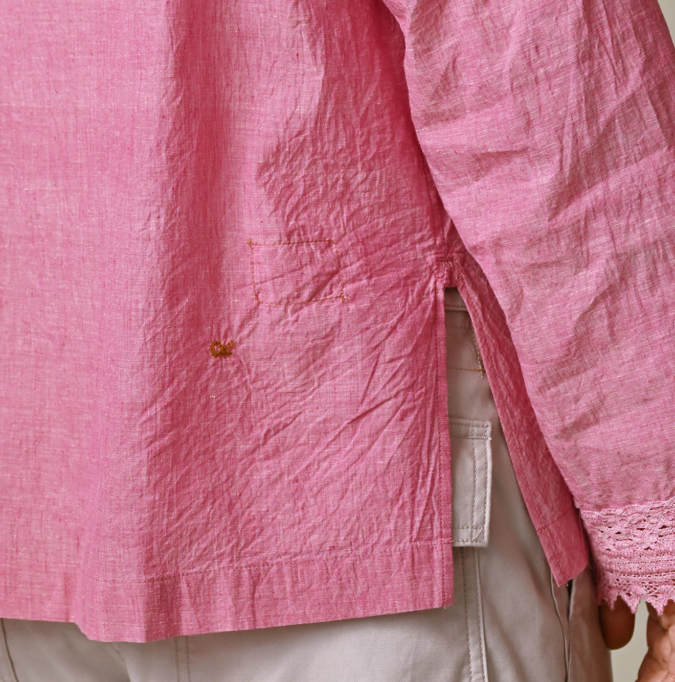 Indian Khadi Lace Cache-Coeur Detail