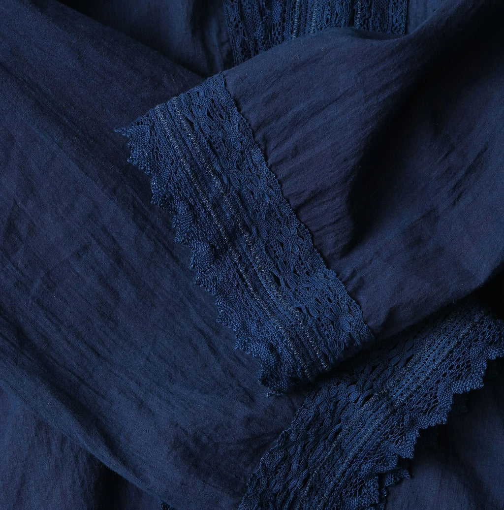 Ai Indian Khadi Lace Cache-Coeur Detail