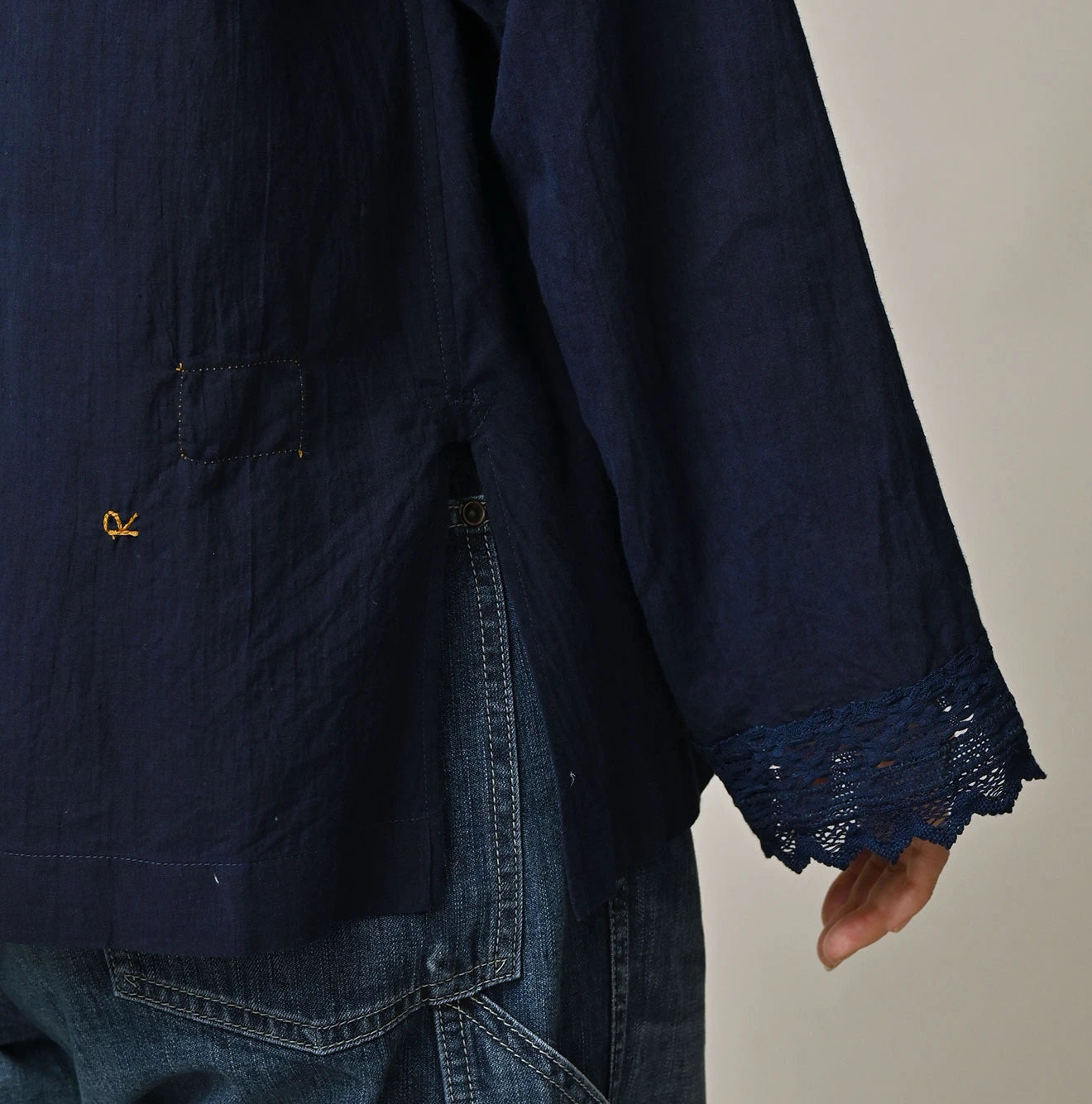 Ai Indian Khadi Lace Cache-Coeur Detail