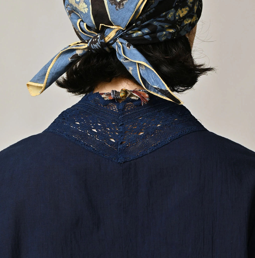 Ai Indian Khadi Lace Cache-Coeur Detail